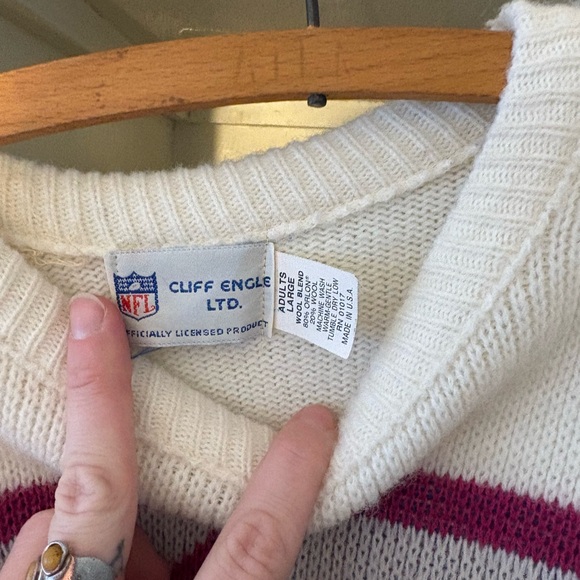 NFL Super Bowl XXI White Sweater with Red and Blue Accents - Picture 2 of 3